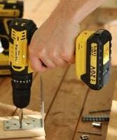 Perceuse visseuse sans fil NEMURA 20V + 2 batteries + chargeur rapide + 54 accessoires