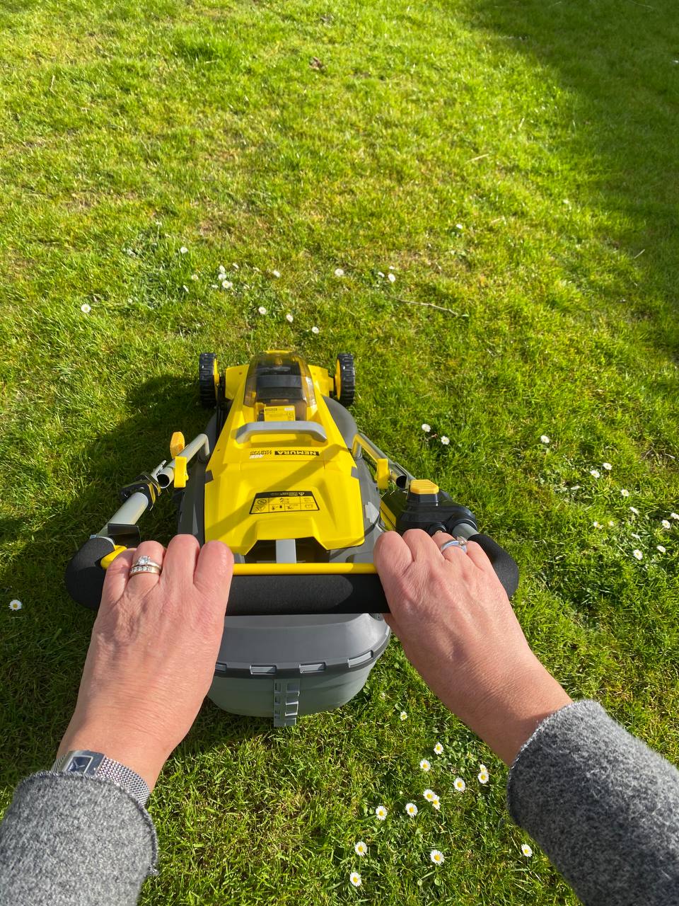 Tondeuse à batterie NEMURA 40V - Coupe de 37cm + 2 batteries 4Ah + chargeur rapide – Image 3