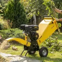 Broyeur de Végétaux et de Branches thermique 420cc (12CV) - Diamètre max 100mm - Série Lourde